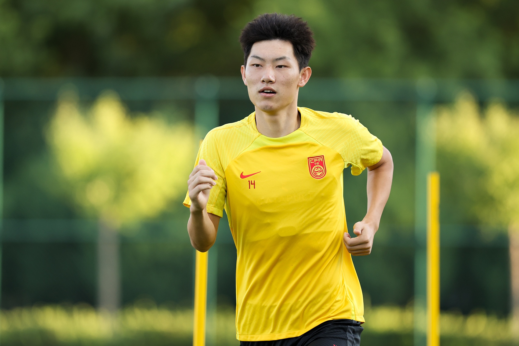 魯媒：泰山隊抵達(dá)梅州五外援齊整，四名國腳可出戰(zhàn)史松宸隨隊